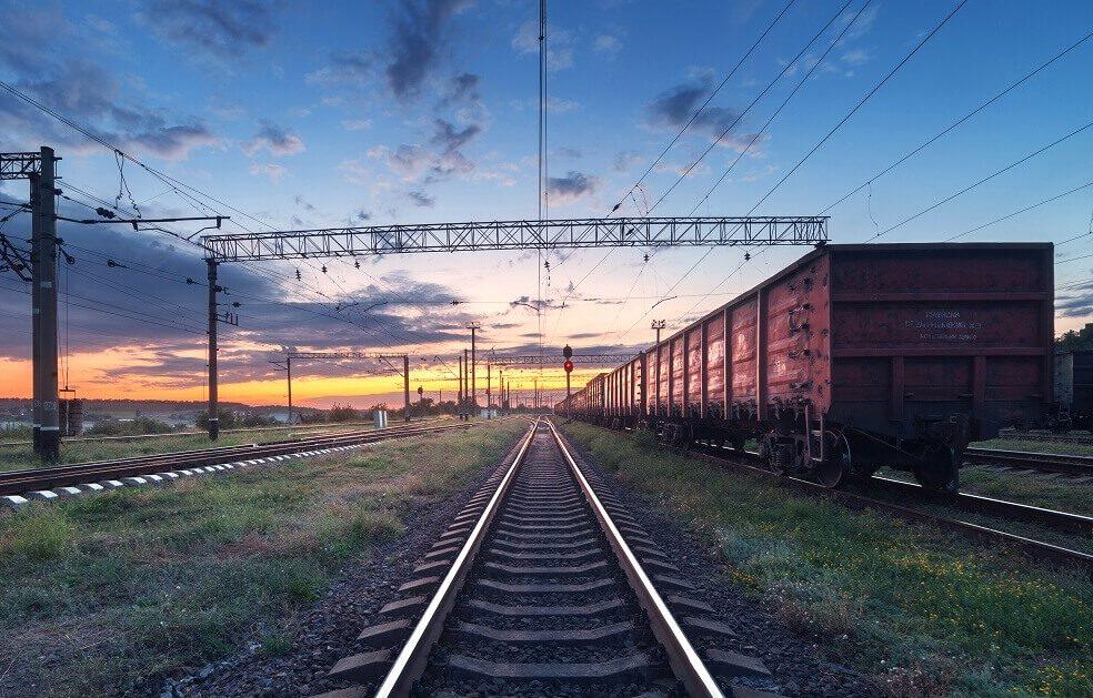 Армія РФ атакувала залізницю на Харківщині, є поранені — «Укрзалізниця»