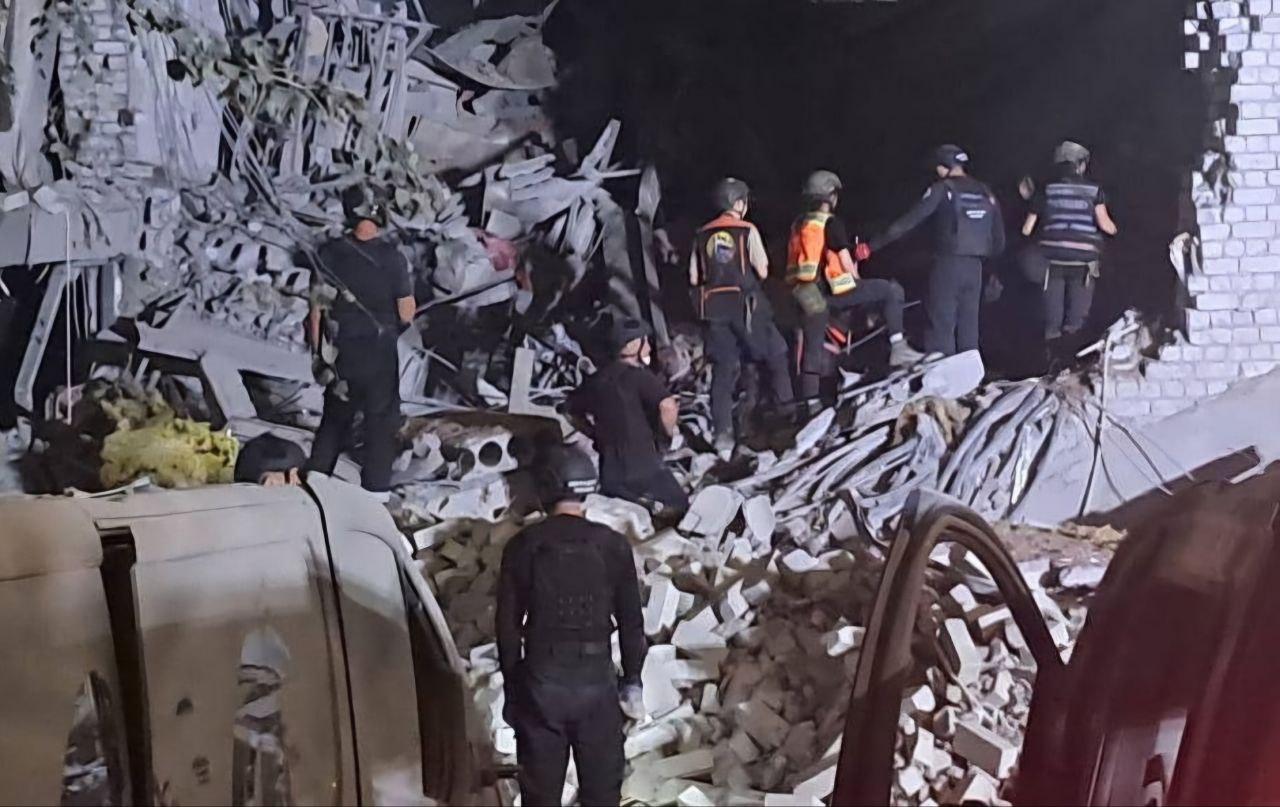 Окупанти вдарили по Кривому Рогу: є загиблі та поранені