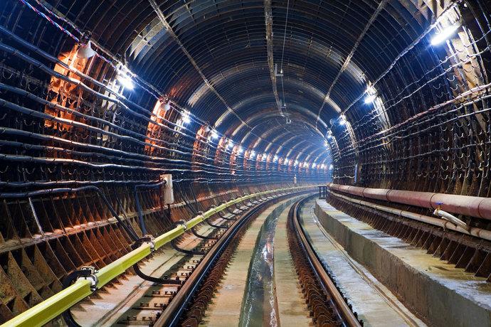 «Тендер створений під одну компанію»: активіст про поновлення будівництва метро на Виноградар