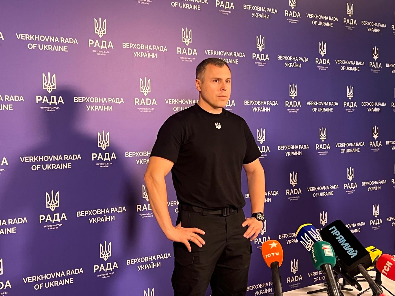 «Головне, щоб наші військові не мали доводити свою невинуватість» — Костенко про ратифікацію Римського статуту