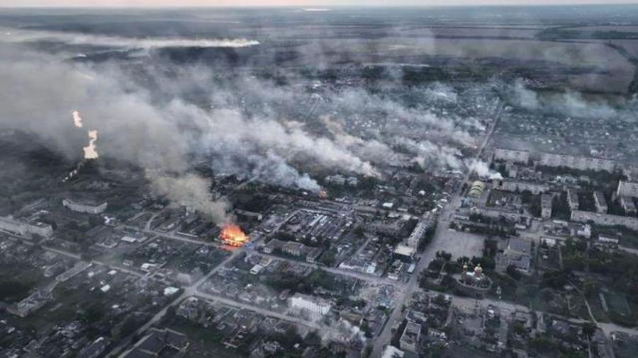 Росіяни знищують агрегатний завод у Вовчанську після його звільнення