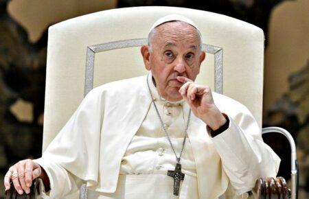 Папа Римський у різдвяному посланні закликав до мирних переговорів між Україною й Росією