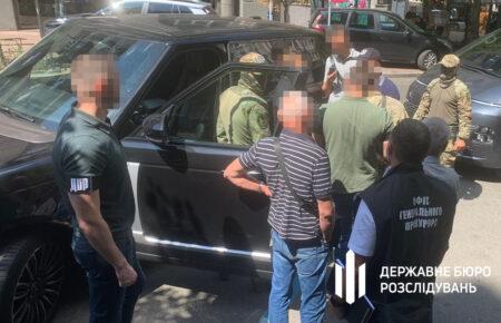 ДБР затримало чиновницю Мін’юсту за підозрою у шахрайстві
