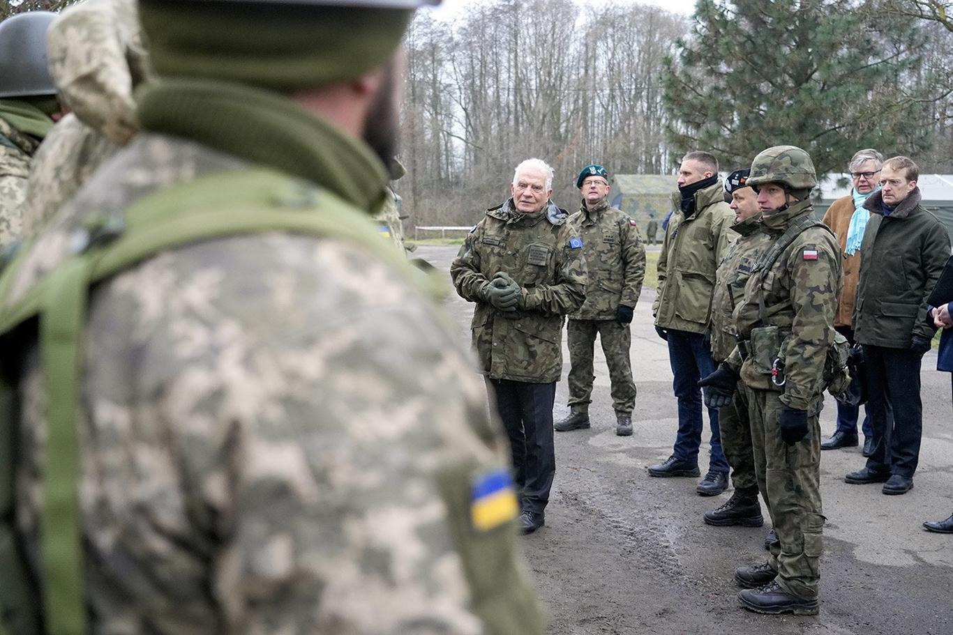 ЄС підготує ще 15 тис. українських військових у рамках місії EUMAM