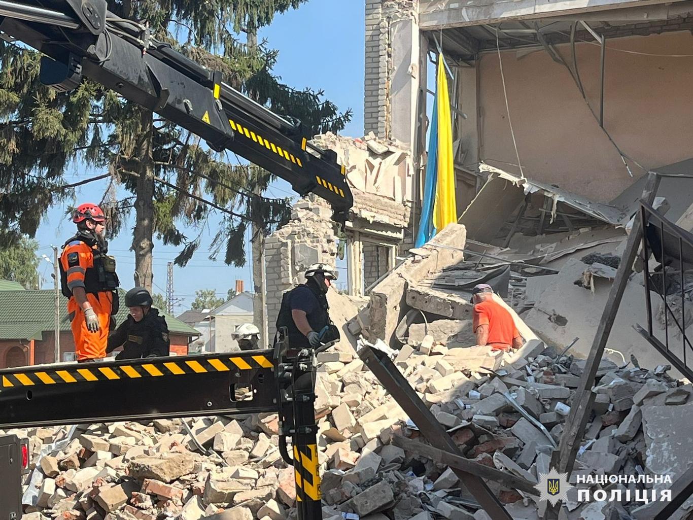 Ситуація в селі Козача Лопань погіршилась через російські обстріли