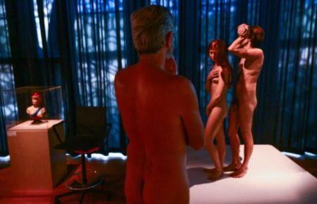 Марсельський музей відкрив виставку натуристів для оголених, але взутих відвідувачів