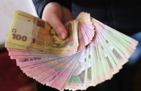 Зеленський підписав закон про виплату 50 тисяч гривень при народженні дитини