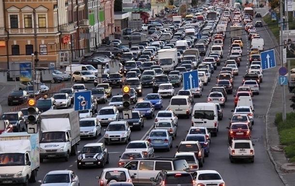 Загальна кількість автомобілів у Києві становить близько 1,2 млн