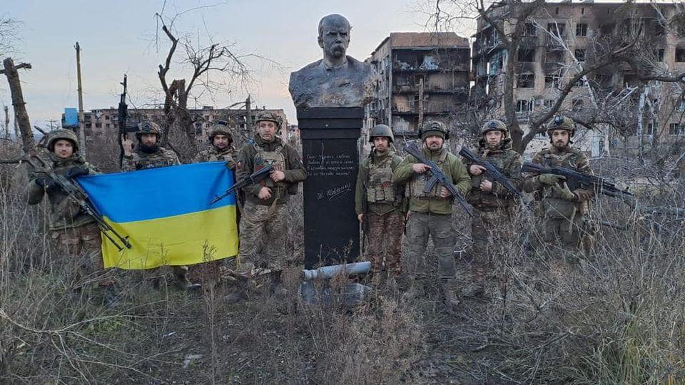 Вугледар забезпечує вогневий контроль залізниці ворога через Волноваху — військово-політичний оглядач