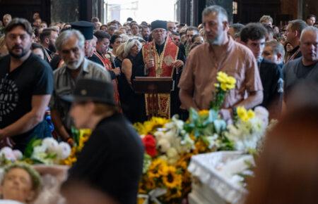 У Львові попрощалися із загиблими внаслідок обстрілу матір'ю і доньками