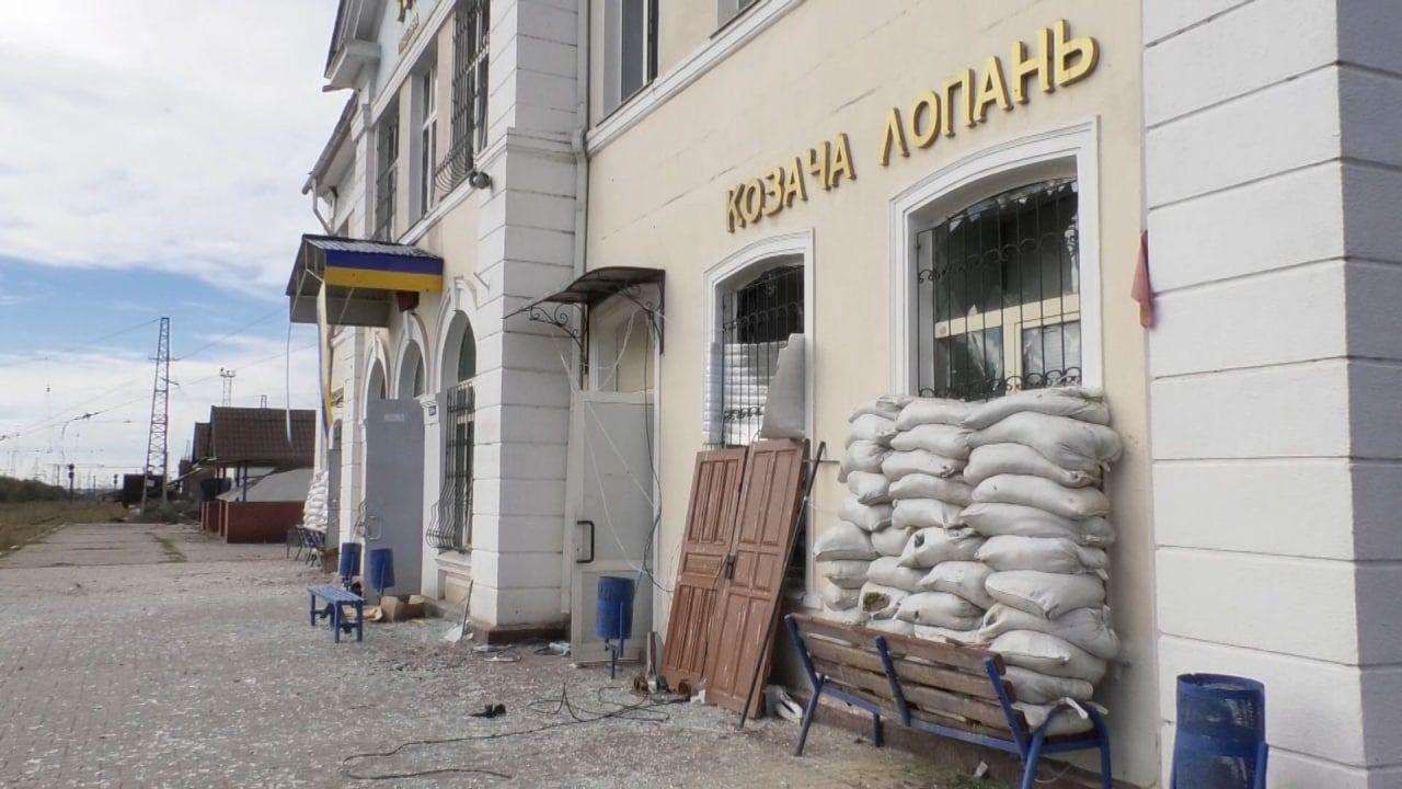 Окупанти обстріляли Козачу Лопань: у селищі пожежа