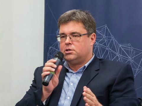 Атаки на ДРЕСи на території Росії виглядають дивно, адже не вплинуть на ВПК окупантів — Харченко