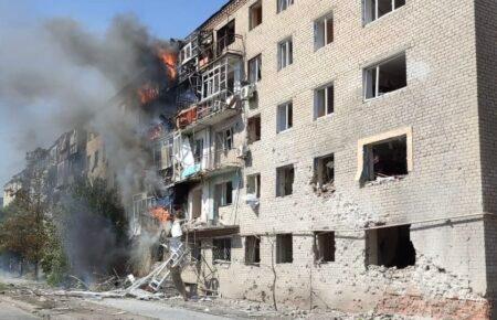 Росіяни обстріляли Курахове, четверо людей загинули