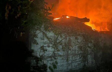 У Нікополі внаслідок обстрілу постраждали двоє людей