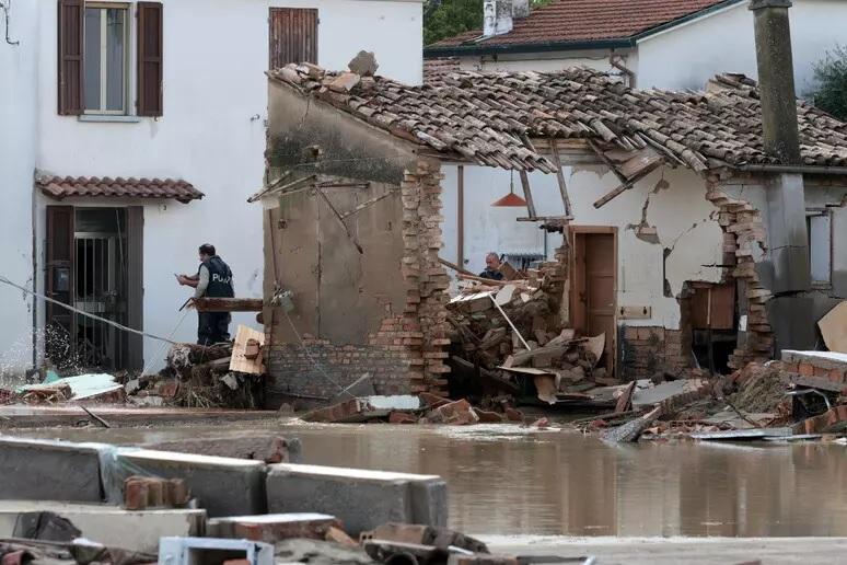 У низці регіонів Італії оголошено надзвичайну ситуацію після руйнівних повеней