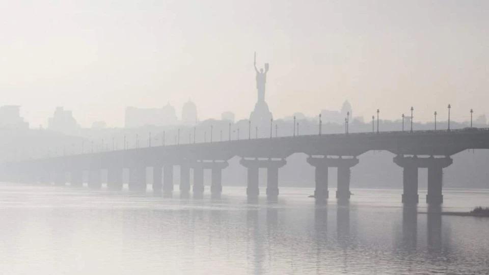 Лікар про смог у Києві: Шкода від забруднення повітря схожа на пасивне куріння