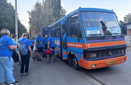 Через обстріли евакуацію з Куп’янщини невдовзі здійснюватимуть човнами