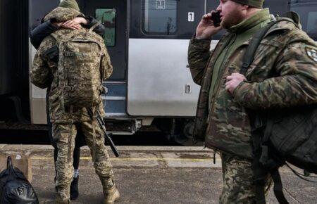 Уряд призупинив бронювання працівників від мобілізації через обурення Зеленського — ЗМІ (ОНОВЛЕНО)