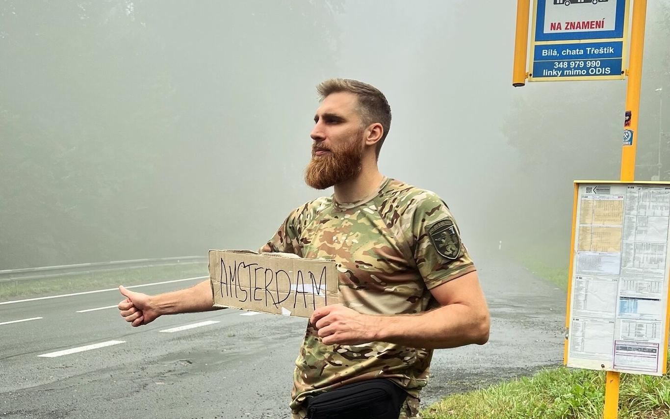 За кордоном чоловіки не поспішають афішувати, що вони з України: Павло Вишебаба про турне