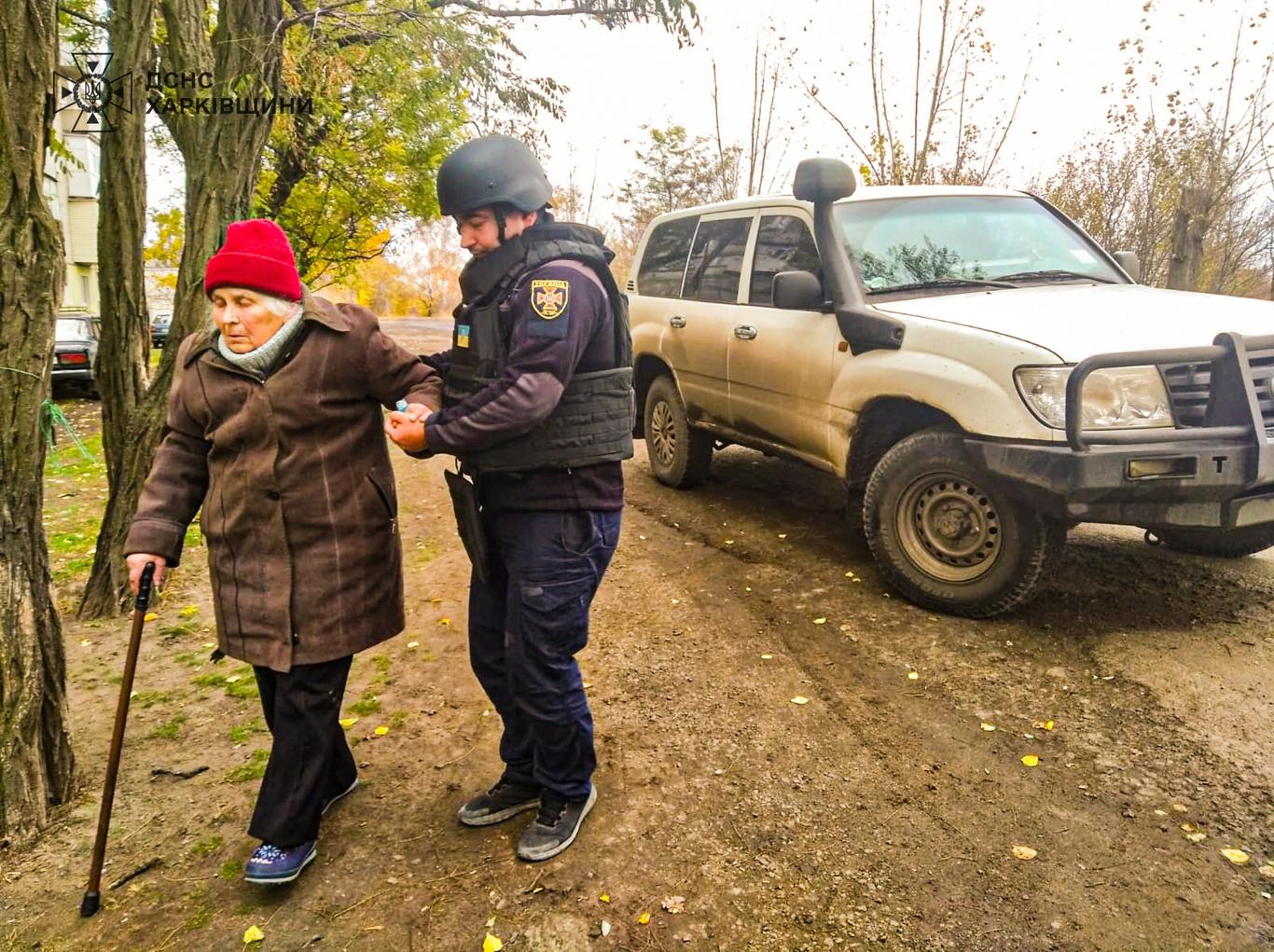 З Куп’янщини людей евакуюють бронетехнікою — ДСНС