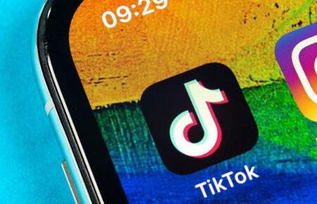 У TikTok заблокують підліткам доступ до фільтрів краси через загрозу психічному здоров’ю