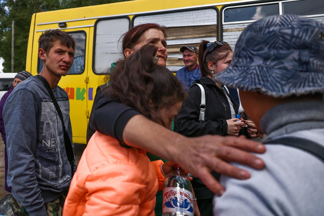 Евакуація з Куп’янська: люди вірять у чутки і не хочуть виїжджати