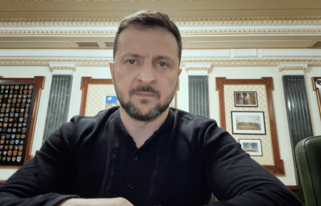 Росіяни випустили по Україні 120 ракет та 90 дронів — Зеленський