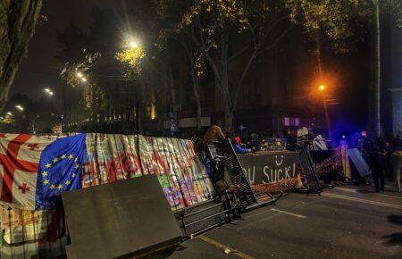 «Якщо мене не заарештують, тоді — до завтра»: історія українки, яка бере участь у протестах у Тбілісі