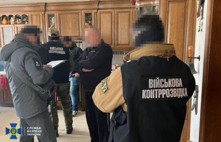 Правоохоронці затримали двох полковників і генерала, які командували обороною Харківщини