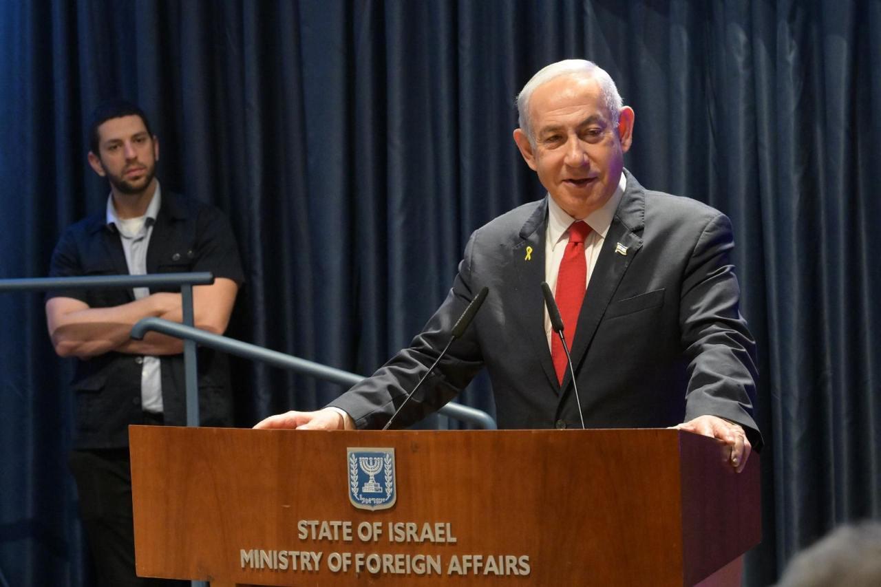 Не треба покладати надій на МКС — експерт про Нетаньягу і Путіна