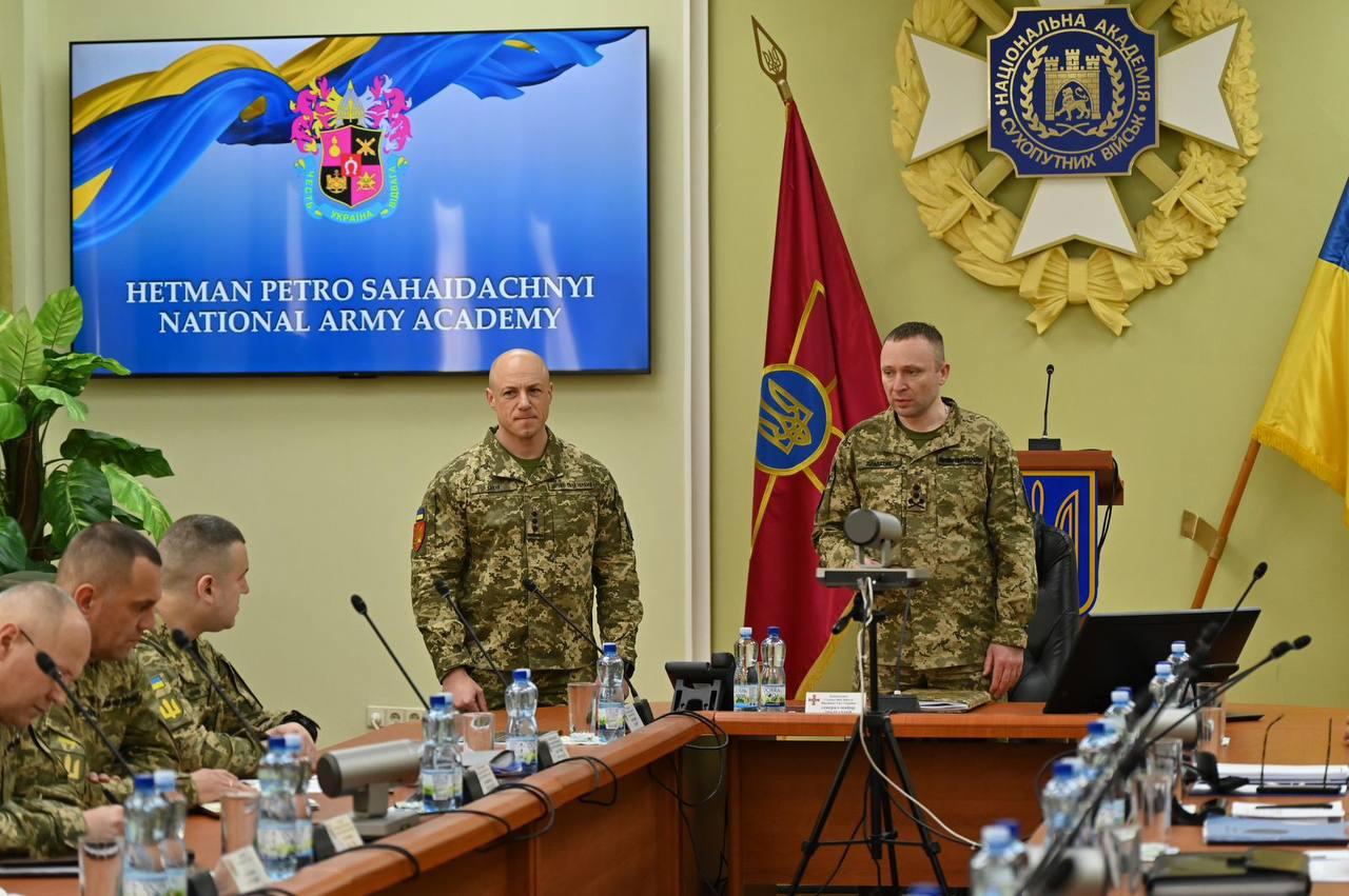 Полковник Роман Качур вступив на посаду начальника Національної академії Сухопутних військ