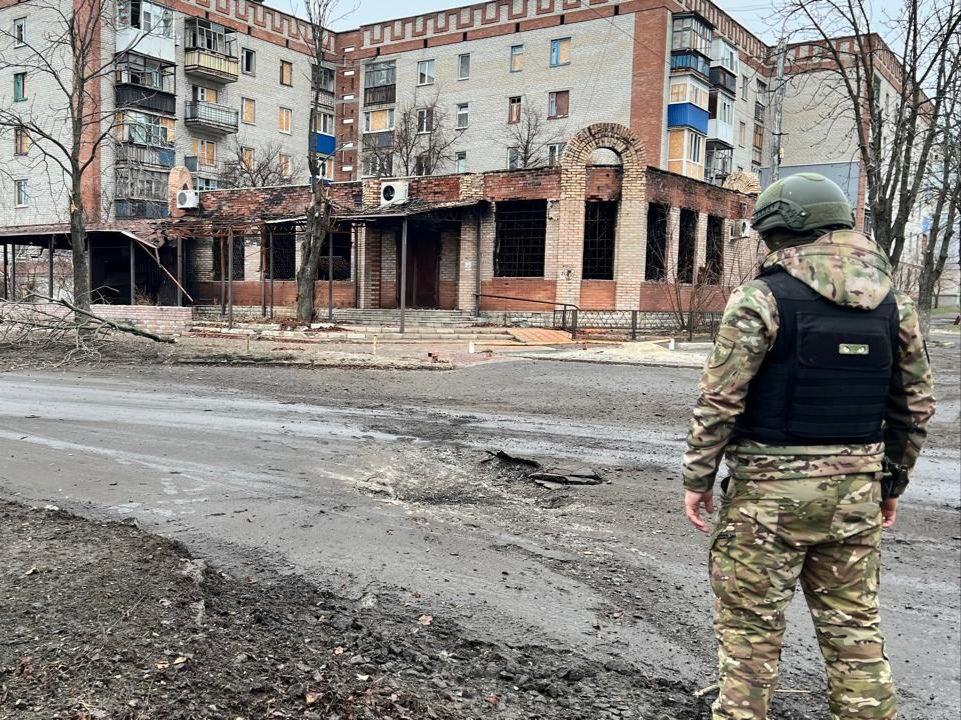 На Донеччині внаслідок обстрілів є загиблий та поранені цивільні (ФОТО)