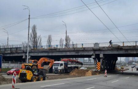 «Колапсу не очікується» — експерт про ремонт на Дарницькому шляхопроводі