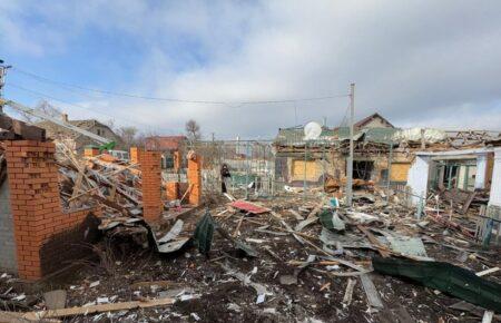Росіяни під час обстрілу Херсона три рази скинули вибухівку на одного чоловіка