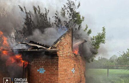 Окупанти обстріляли село на Сумщині: є загибла