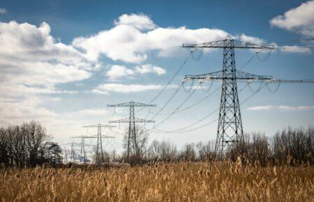 Влітку є ймовірність незначних відключень електроенергії по 2-3 години щодоби, — експерт з енергетики