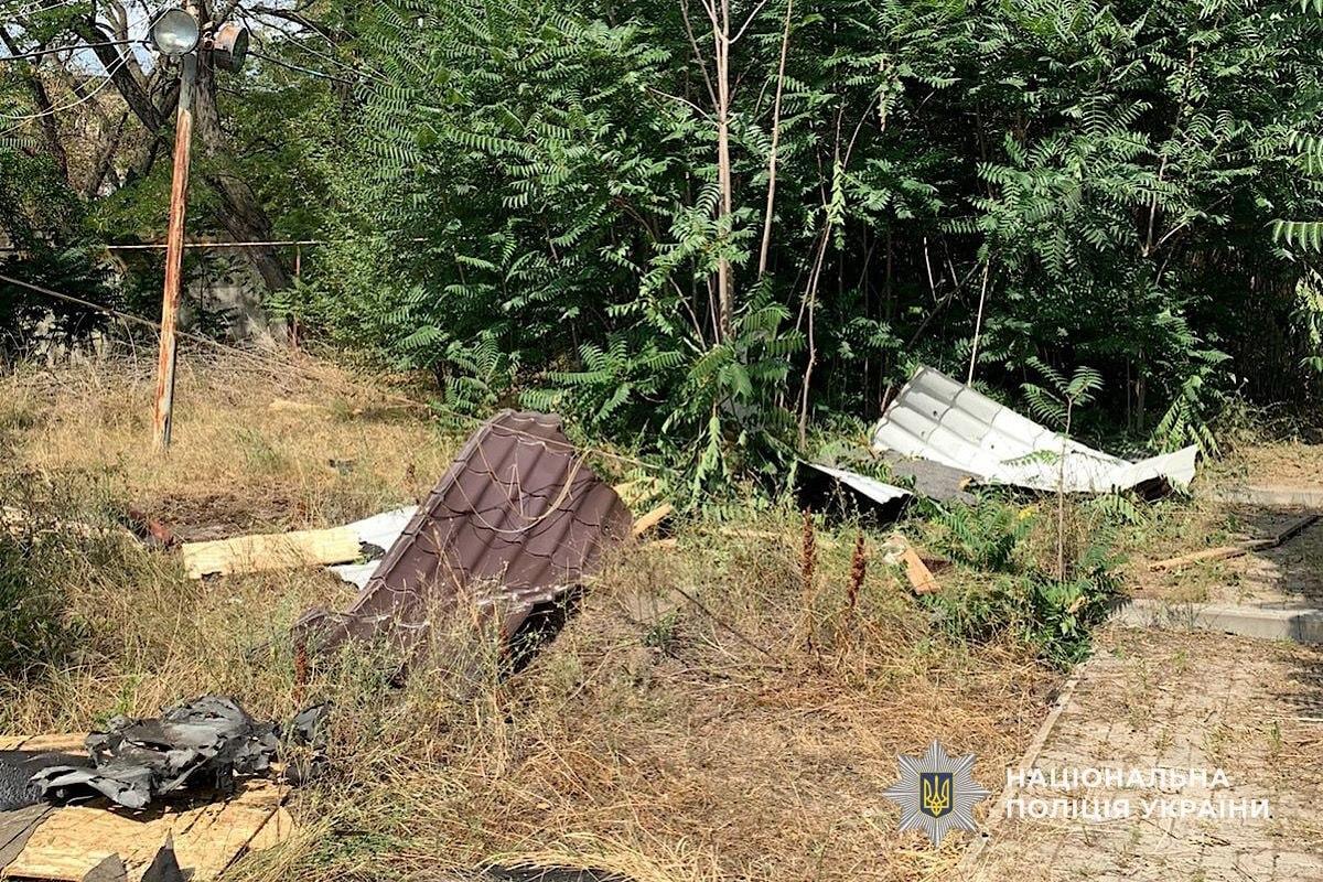 Окупанти обстріляли цвинтар на Дніпропетровщині, вбили чоловіка