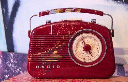 Сигнал російських радіостанцій з окупованих територій доходить до Запоріжжя