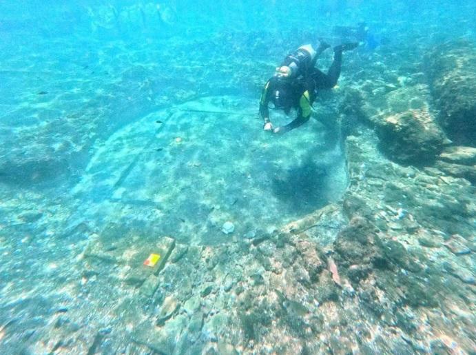 Археологи знайшли римські лазні в затоплених руїнах міста, відомого, як «гавань розпусти»