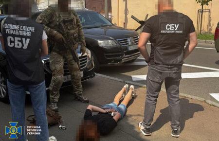 «Готувала нові російські обстріли і теракти у Києві»: СБУ затримала ворожу агентку