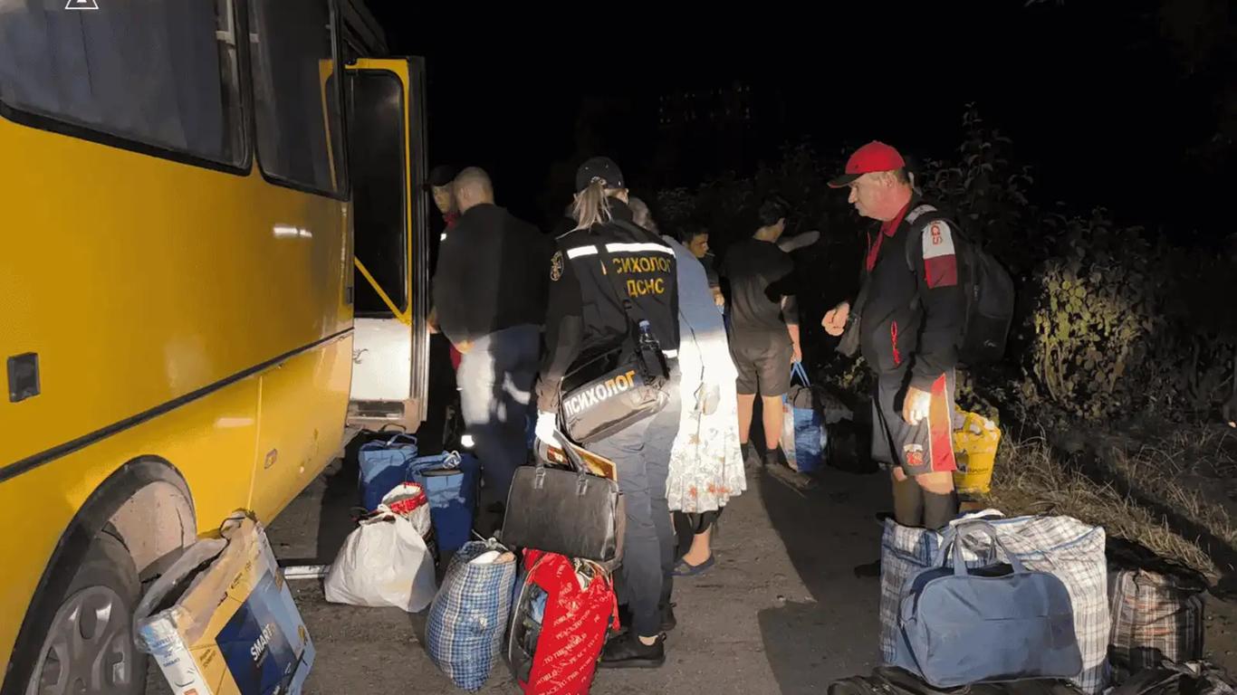 Волонтер назвав чотири категорії людей, які найчастіше відмовляються від евакуації