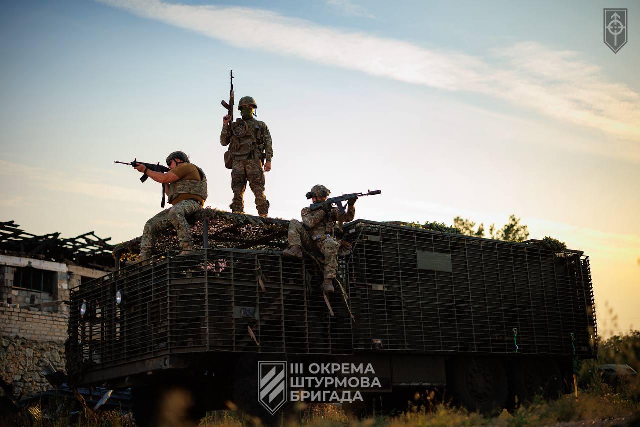 До складу третього армійського корпусу увійшли ще три бригади