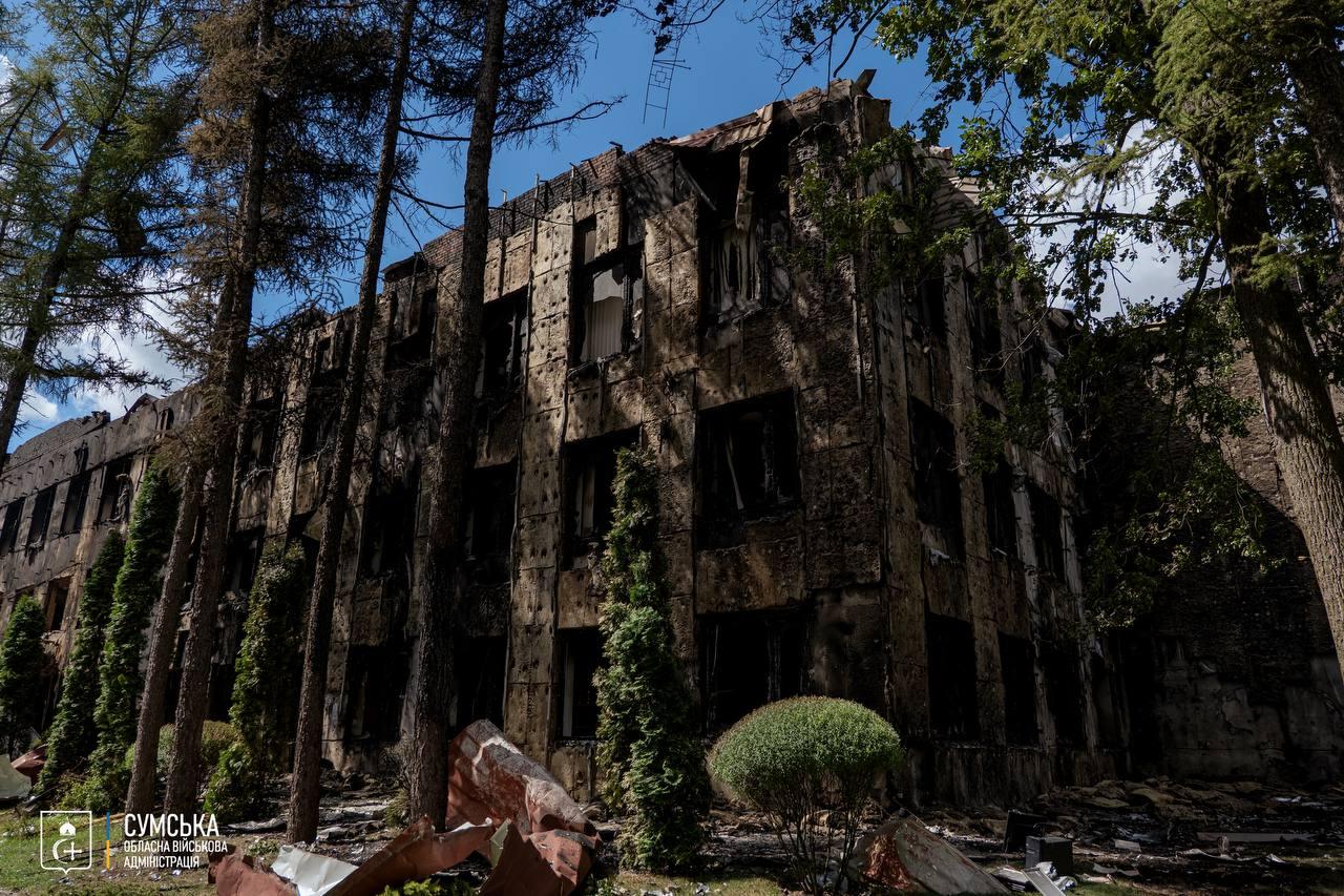 У ОВА показали наслідки масованого удару по Сумському державному університету (ФОТО)