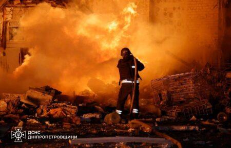 Росія масовано атакувала Дніпропетровщину: пошкоджені інфраструктурні об'єкти