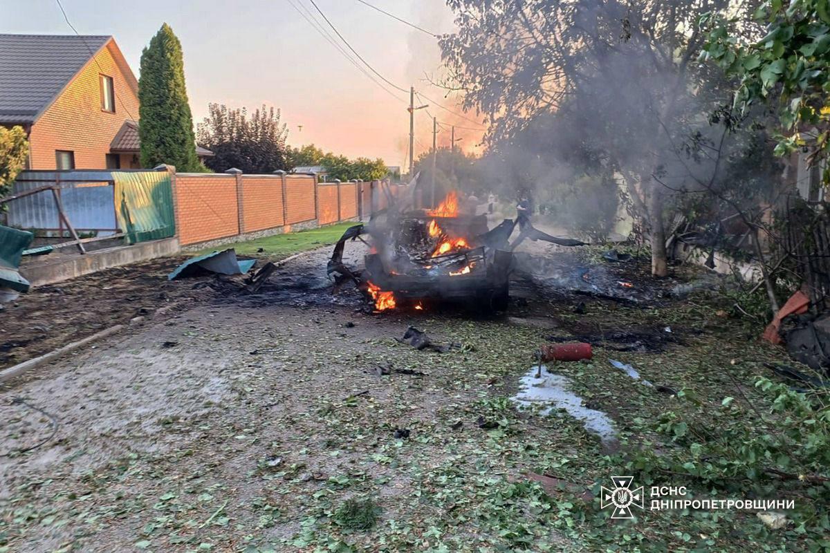 У Нікополі росіяни вбили 23-річного рятувальника та двох цивільних (ФОТО)