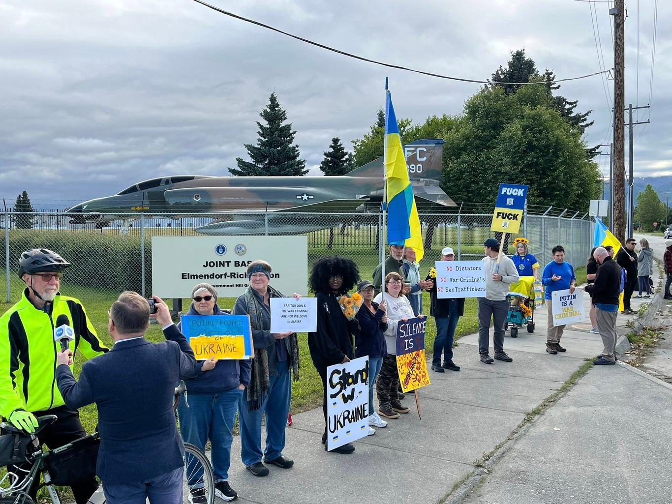 В очікуванні зустрічі Трампа і Путіна на Алясці тривають протести