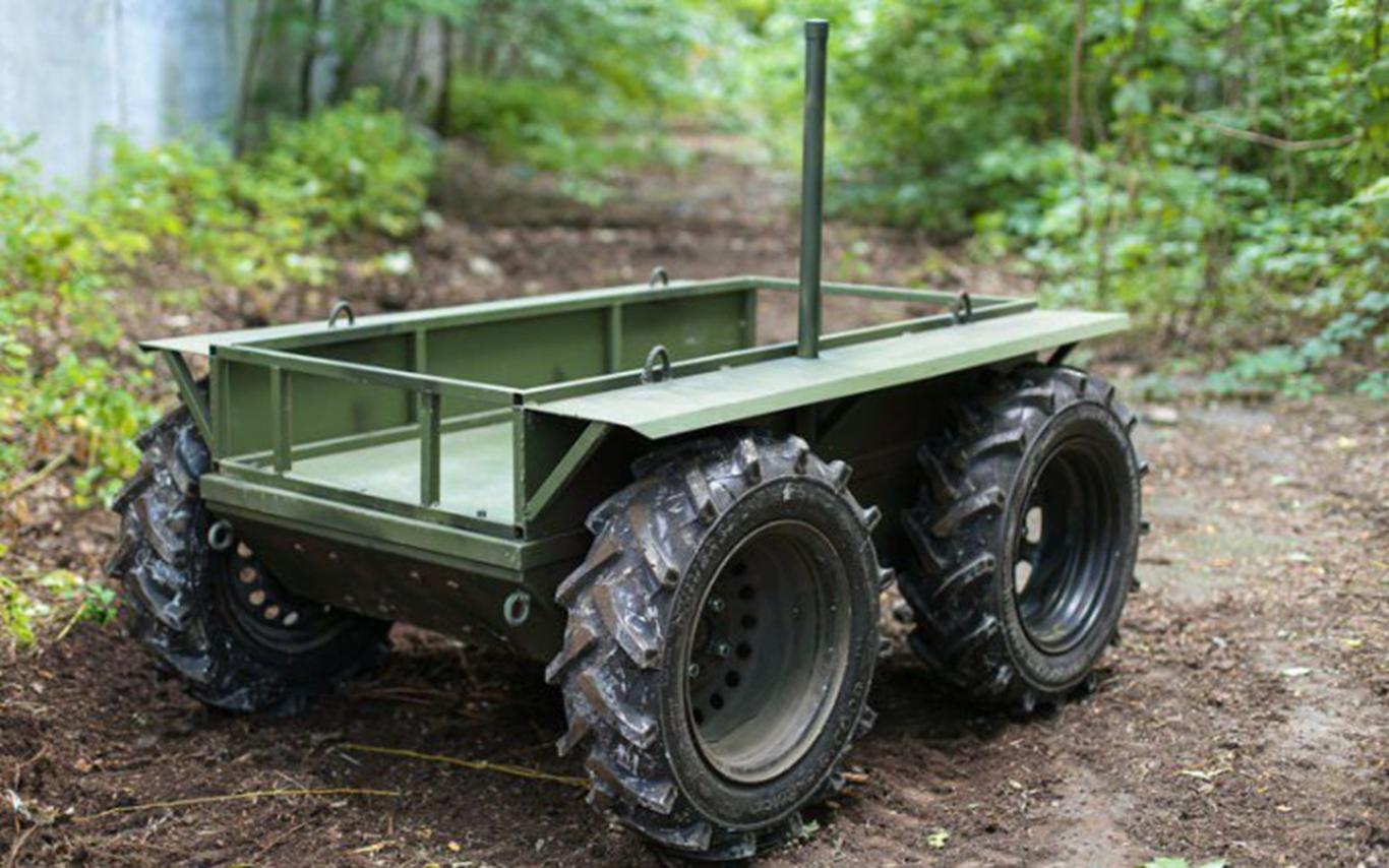 Рекрутер закликав молодих українців ставати операторами наземних роботизованих комплексів