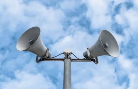 Загроза ударних дронів: у Києві та області — повітряна тривога