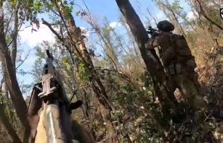 Бійці ССО показали зачистку ділянки, де перебували понад десять окупантів (ВІДЕО)