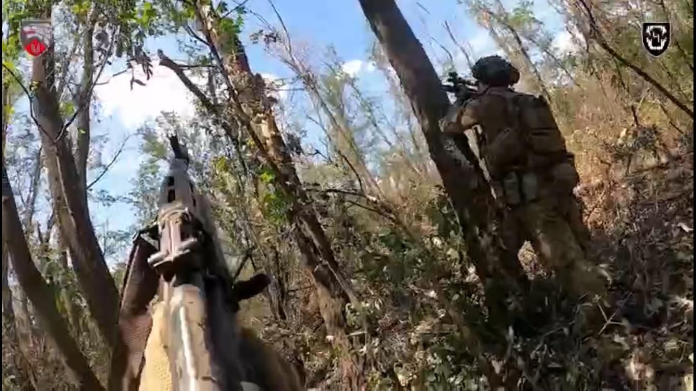 Бійці ССО показали зачистку ділянки, де перебували понад десять окупантів (ВІДЕО)